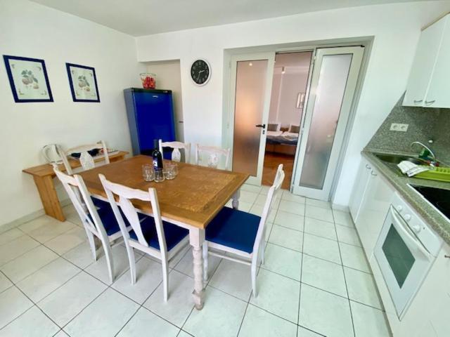 Apartment Big First Floor Near Arena And Centre *