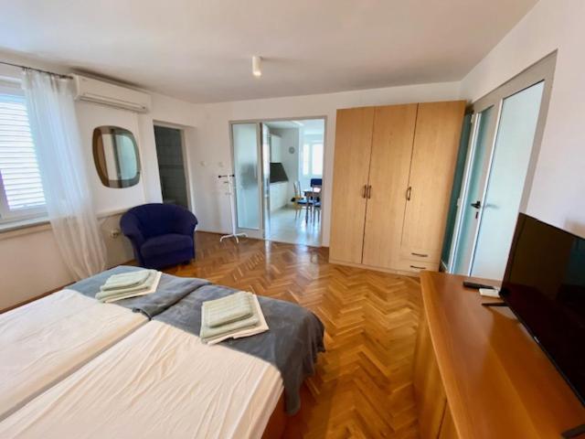 Apartment Big First Floor Near Arena And Centre Pula